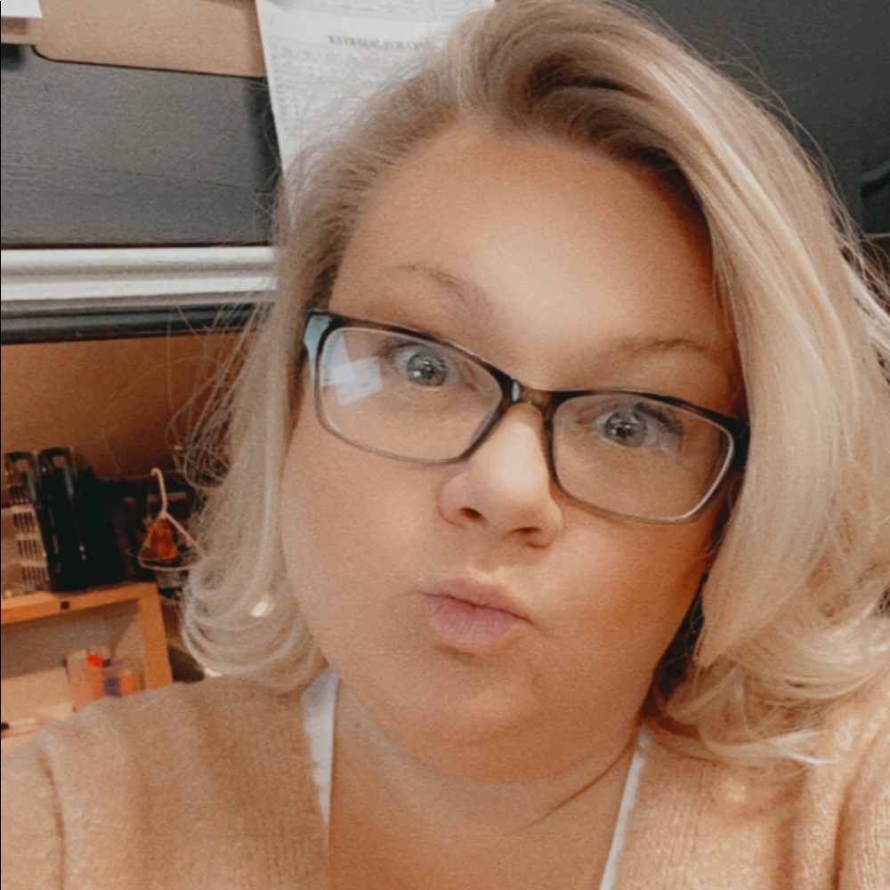 Meet your Posher, Meagan